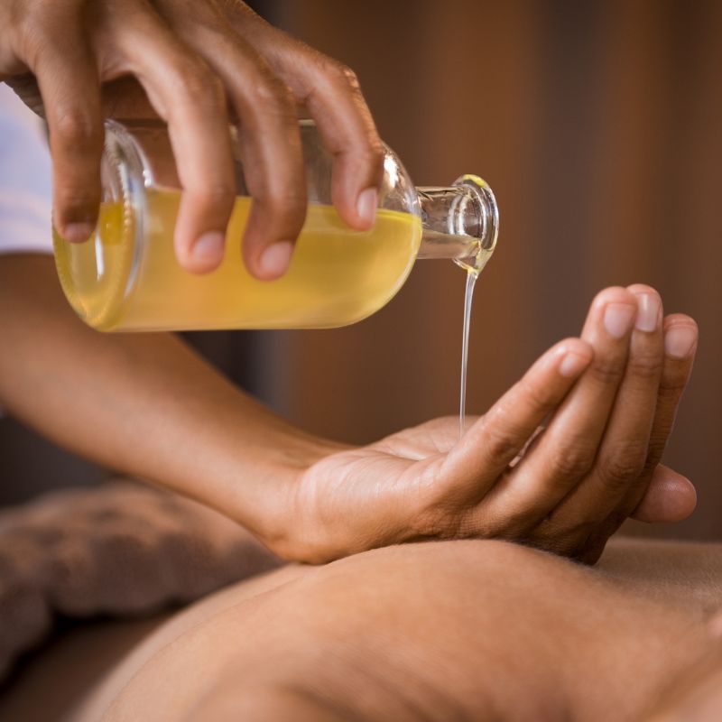 Massageolie kopen: waar moet je op letten als professional?​